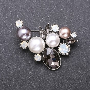Brooch Branch with Gray and White Pearl Beads 52×50mm Gray Metal