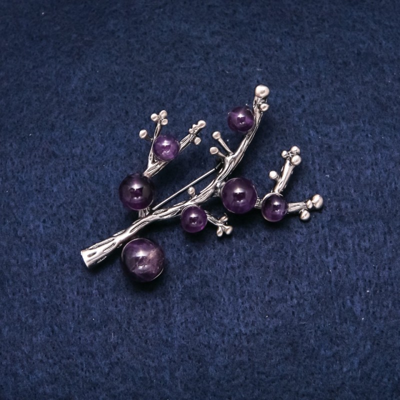 Brooch with natural Amethyst stone 58x45mm purple color silver metal
