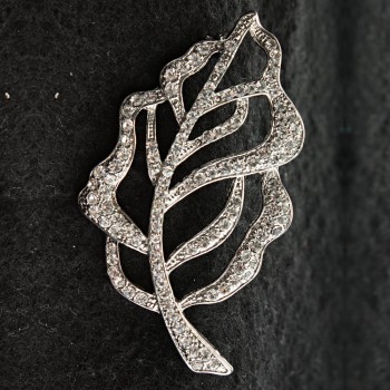 (35/60 mm) Brooch bright metal Leaf with crystals