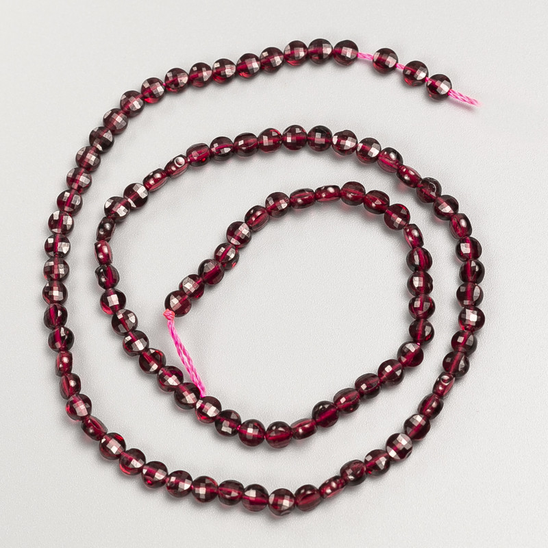 Garnet Beads, faceted coin-shaped, on thread, 4x2.5 mm, length 39 cm ±