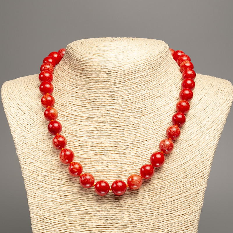 Necklace of Red Coral with smooth beads, diameter 12mm±, length 50cm±, made of white jade (synthetic dyed)