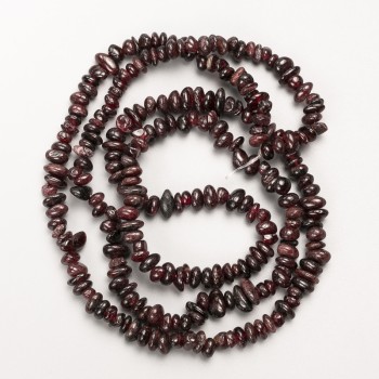 Garnet Beads natural stone chips on thread, 6x3 mm ±, length 80 cm ±