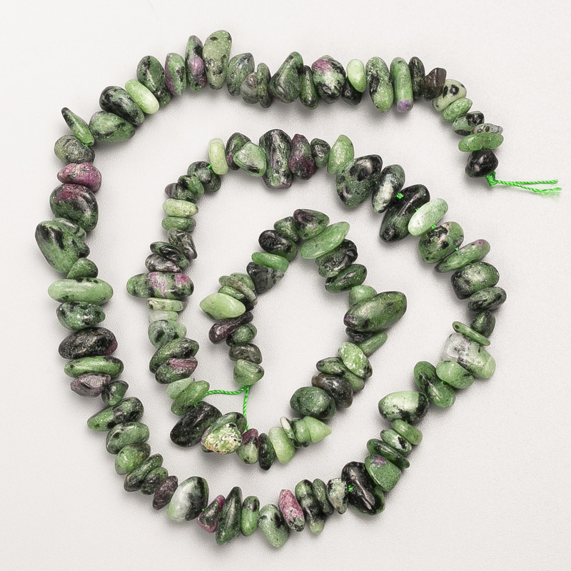Zoisite Beads natural stone chip on thread d 7x3mm+-, length 41cm +
