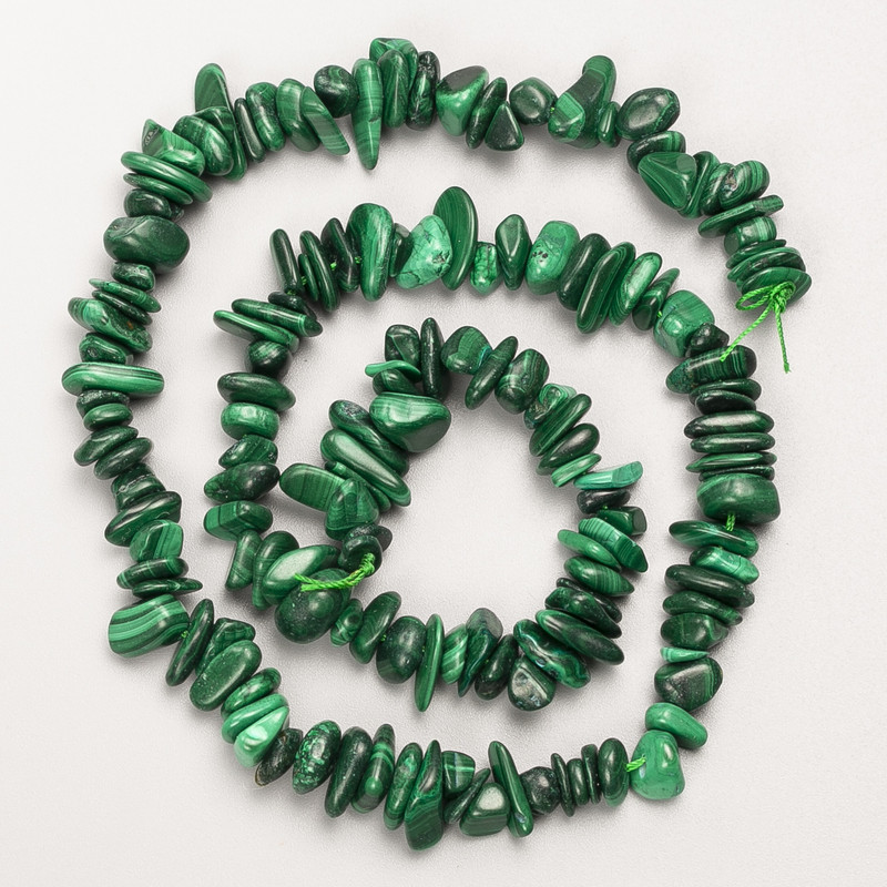 Malachite Beads natural stone shard on thread d 8x3mm+-, length 41cm +