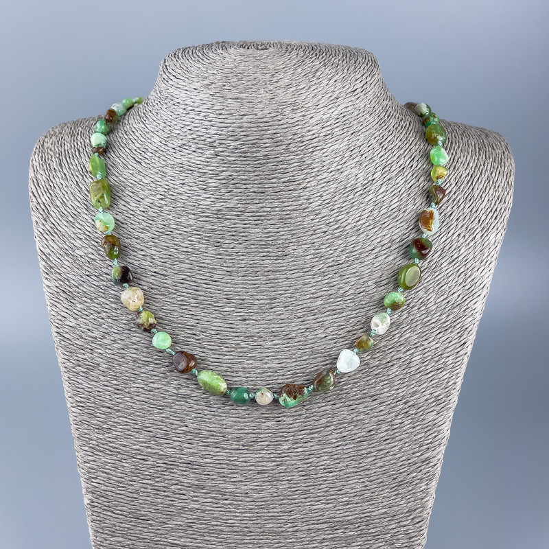 Necklace of natural chrysoprase, tumbled, bead diameter 9×7 mm, length 52 cm +