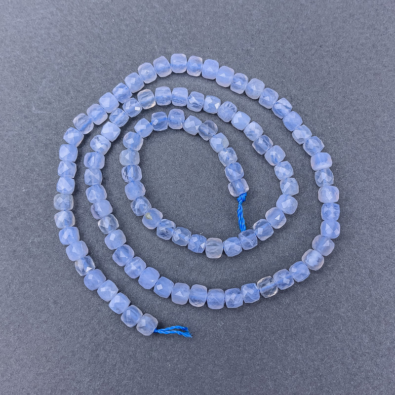 Agate Beads (Blue Chalcedony) faceted cube on thread, 4x4 mm, approx. 39cm