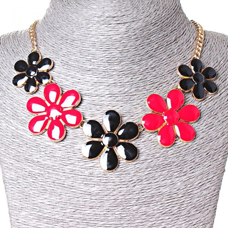 Necklace with Daisy Flowers Metal Gold red and black gloss (30x40 mm)