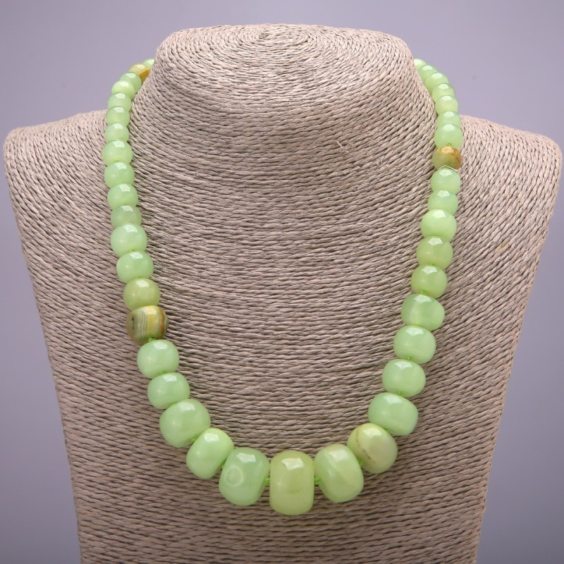 Onyx gemstone necklace smooth rondelle increasing size, diameter 8x6-20x13mm, length 52cm