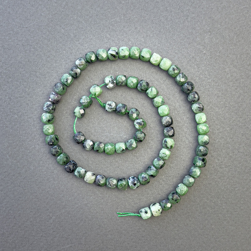 Zoisite Beads Natural Zoisite Gemstone Granulated Cubes 5x5 mm, 38 cm length on thread