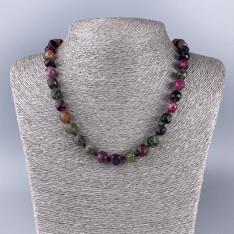 Turmaline Necklace, Natural Stone, Faceted Cube, 9x9 mm, length 50 cm