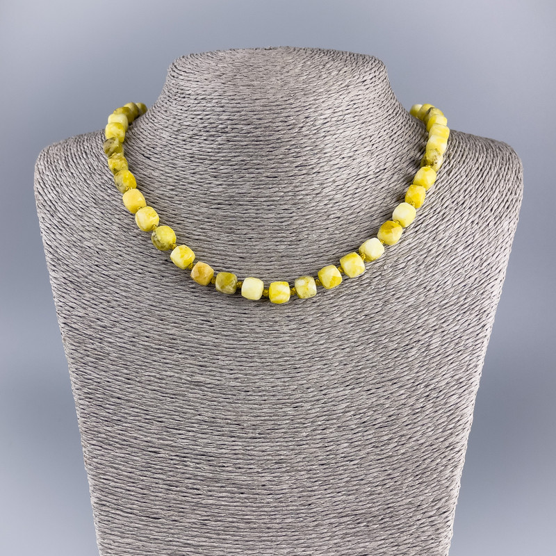 Necklace of Yellow Jadeite Natural Faceted Cubes, 7.5×7.5 mm, diameter 7.5x7.5 mm, length 50 cm
