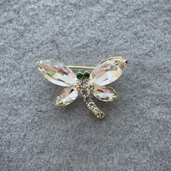 Brooch 'Butterfly' with white crystals on golden metal 20x28 mm+